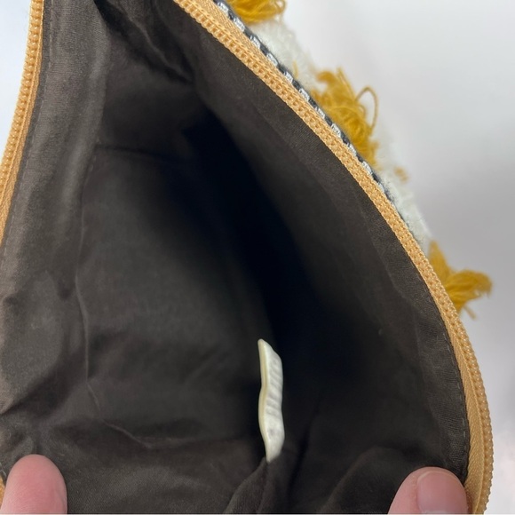 Charlie PAIGE NWT Bohemian Clutch with Tassels and tapestry type fabric - Picture 6 of 6